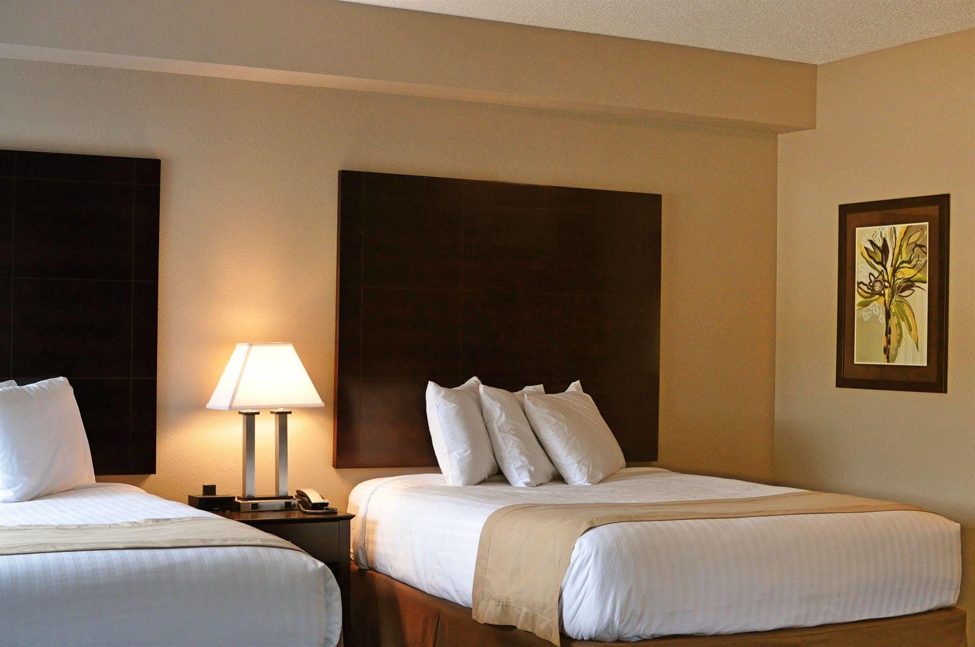 Qube Hotel - Polk City Εξωτερικό φωτογραφία